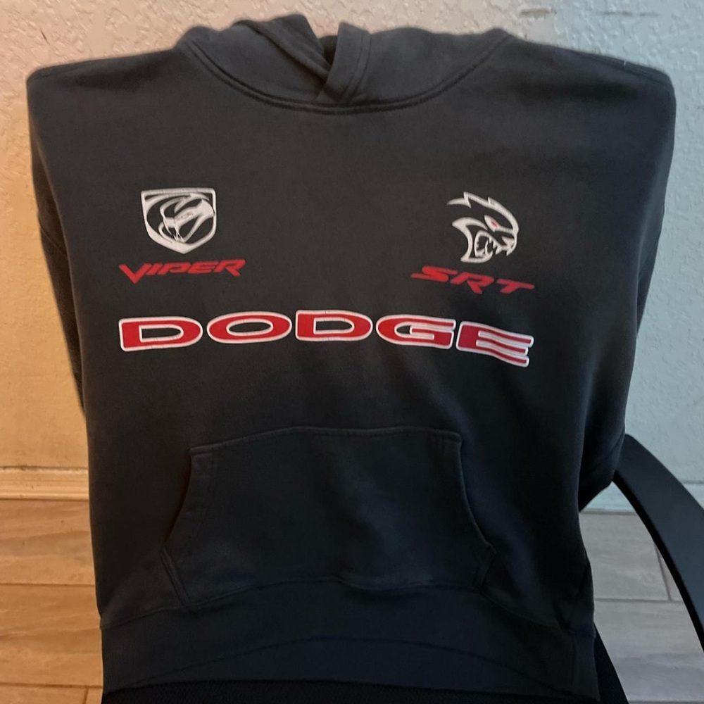 BLACK/RED “DODGE” HOODIE IN GOOD CONDITION